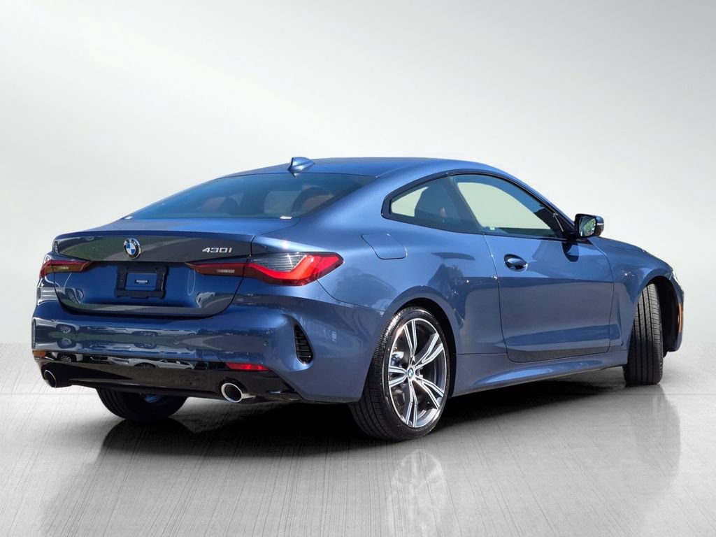 Used 2022 BMW 430i Coupe w/ Premium Package 2 RWD image 4