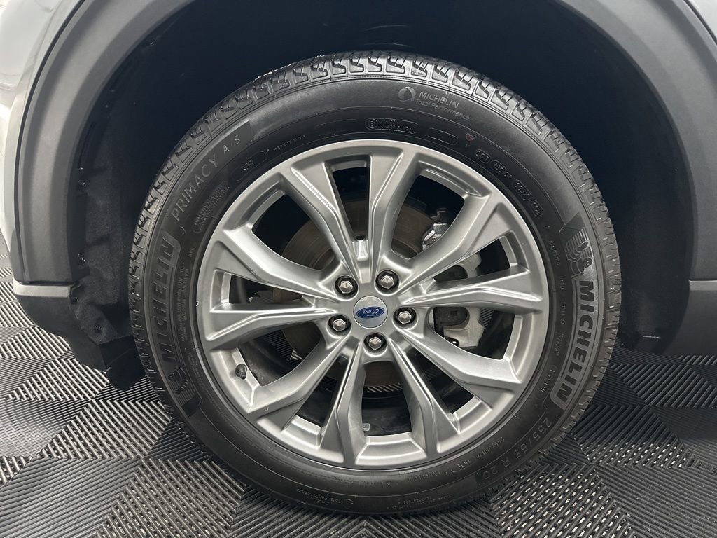 Used 2024 Ford Explorer XLT w/ Equipment Group 202A image 39