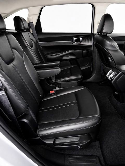Used 2025 Kia Sorento EX AWD/4WD image 19