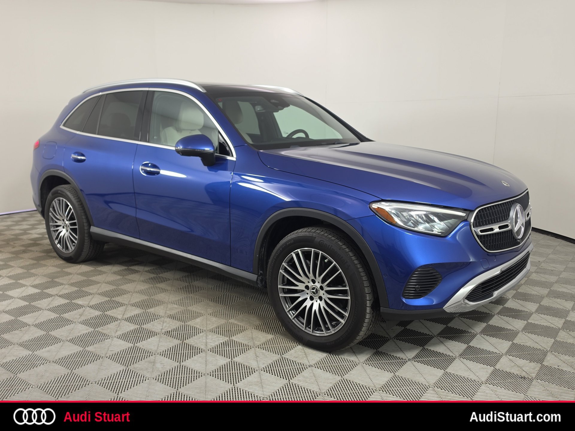 Used 2025 Mercedes-Benz GLC 300 360° Tour