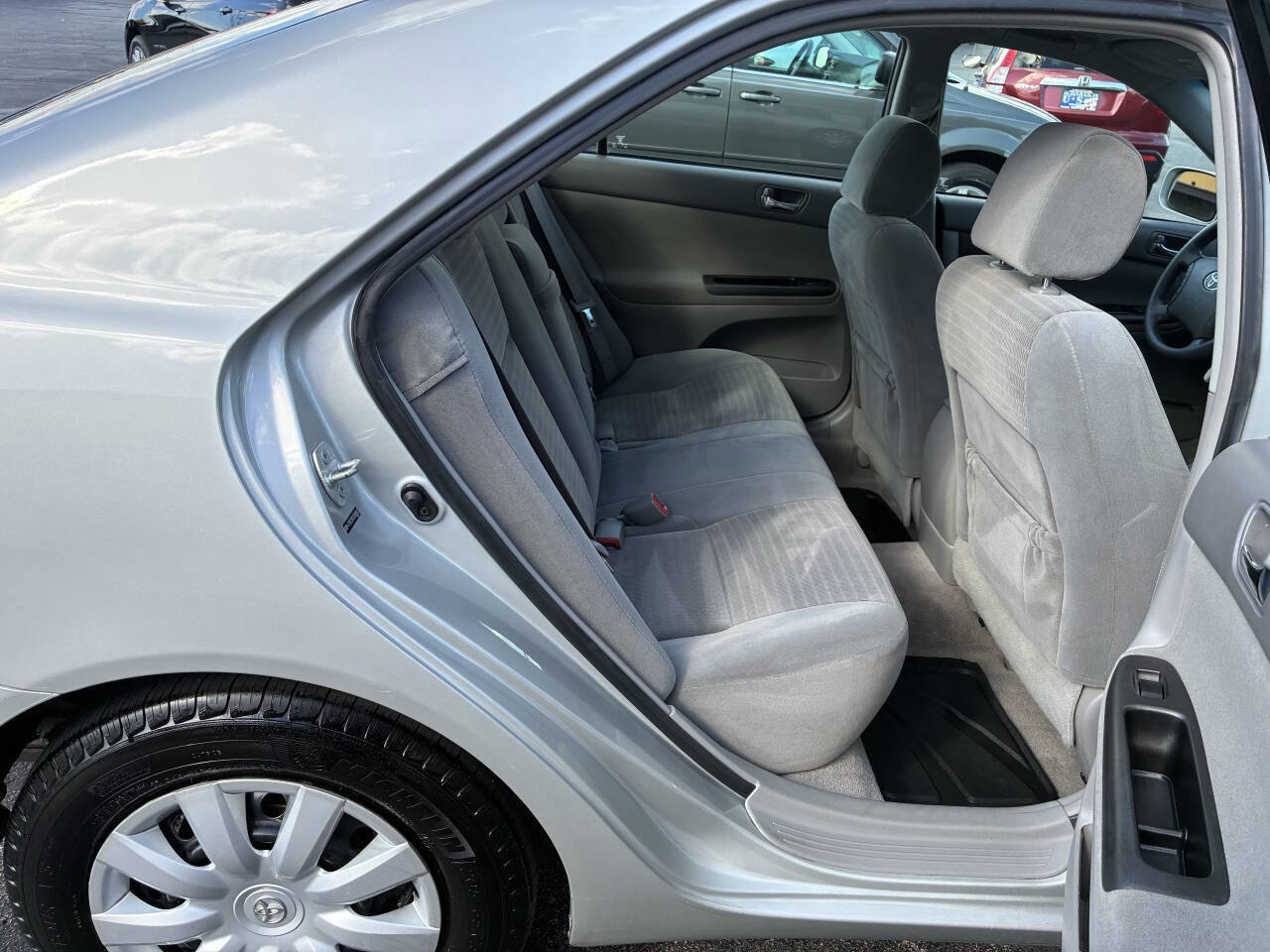 Used 2005 Toyota Camry LE FWD image 22