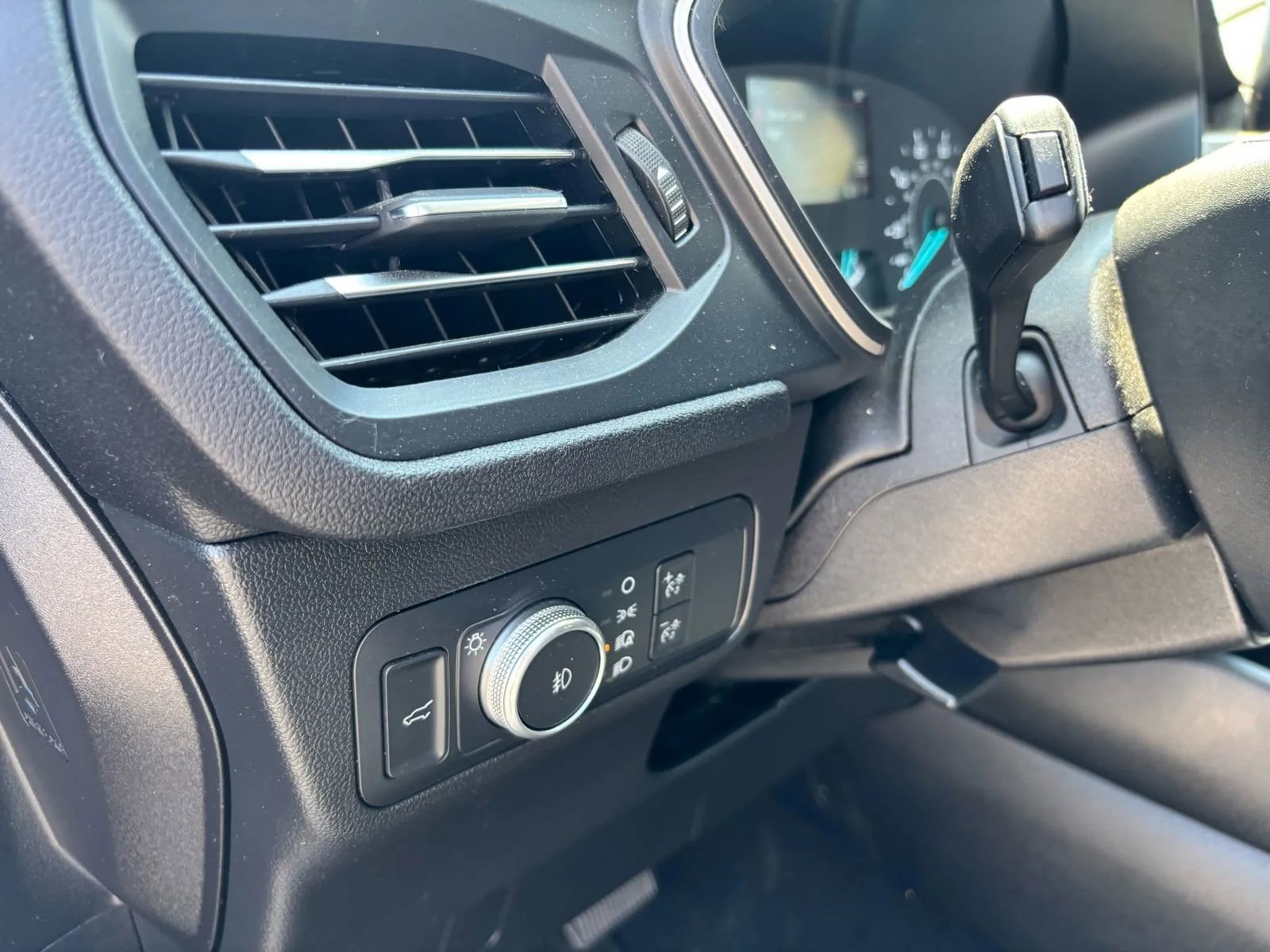 Used 2022 Ford Escape SEL image 26