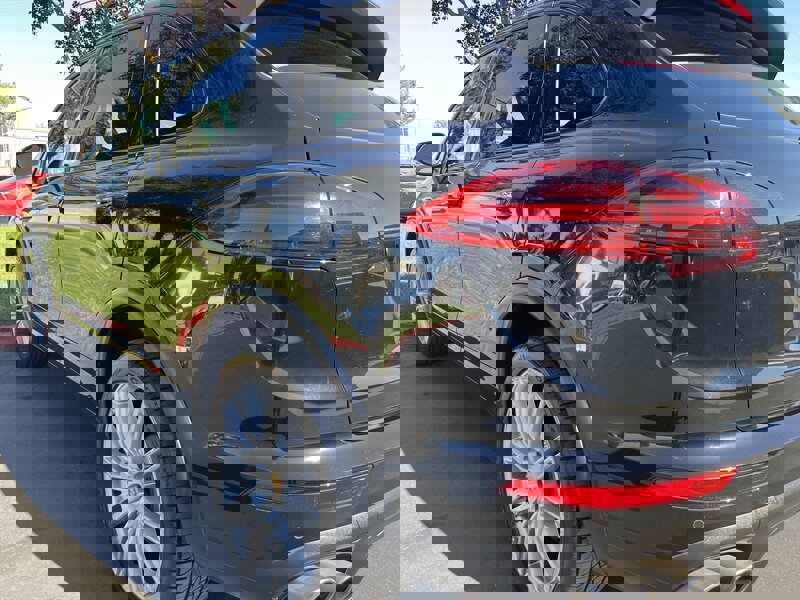 Used 2017 Porsche Cayenne S image 9