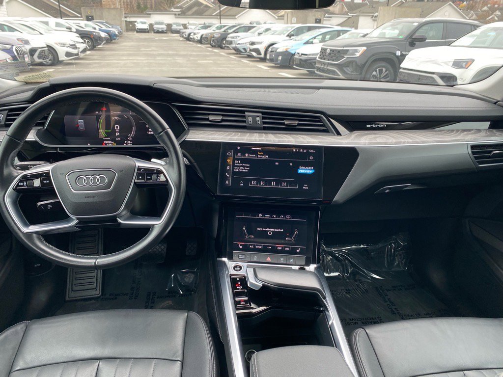 Used 2022 Audi e-tron Premium image 13