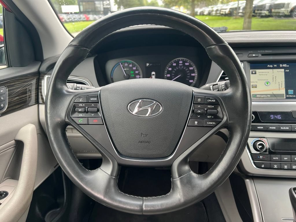 Used 2016 Hyundai Sonata Limited w/ Option Group 02 FWD image 22