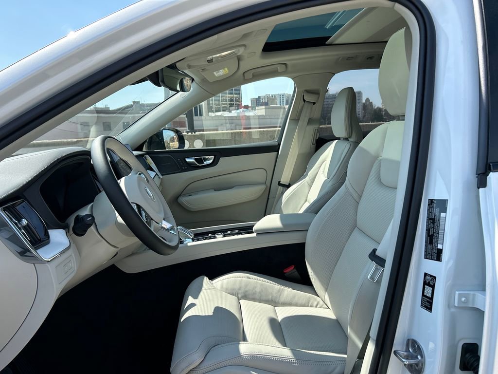 New 2026 Volvo XC60 T8 Ultra w/ Protection Package Premier image 10