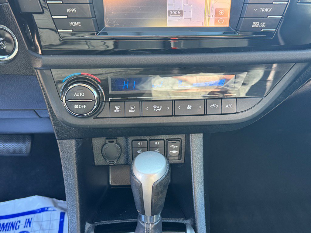 Used 2016 Toyota Corolla LE Premium FWD image 26