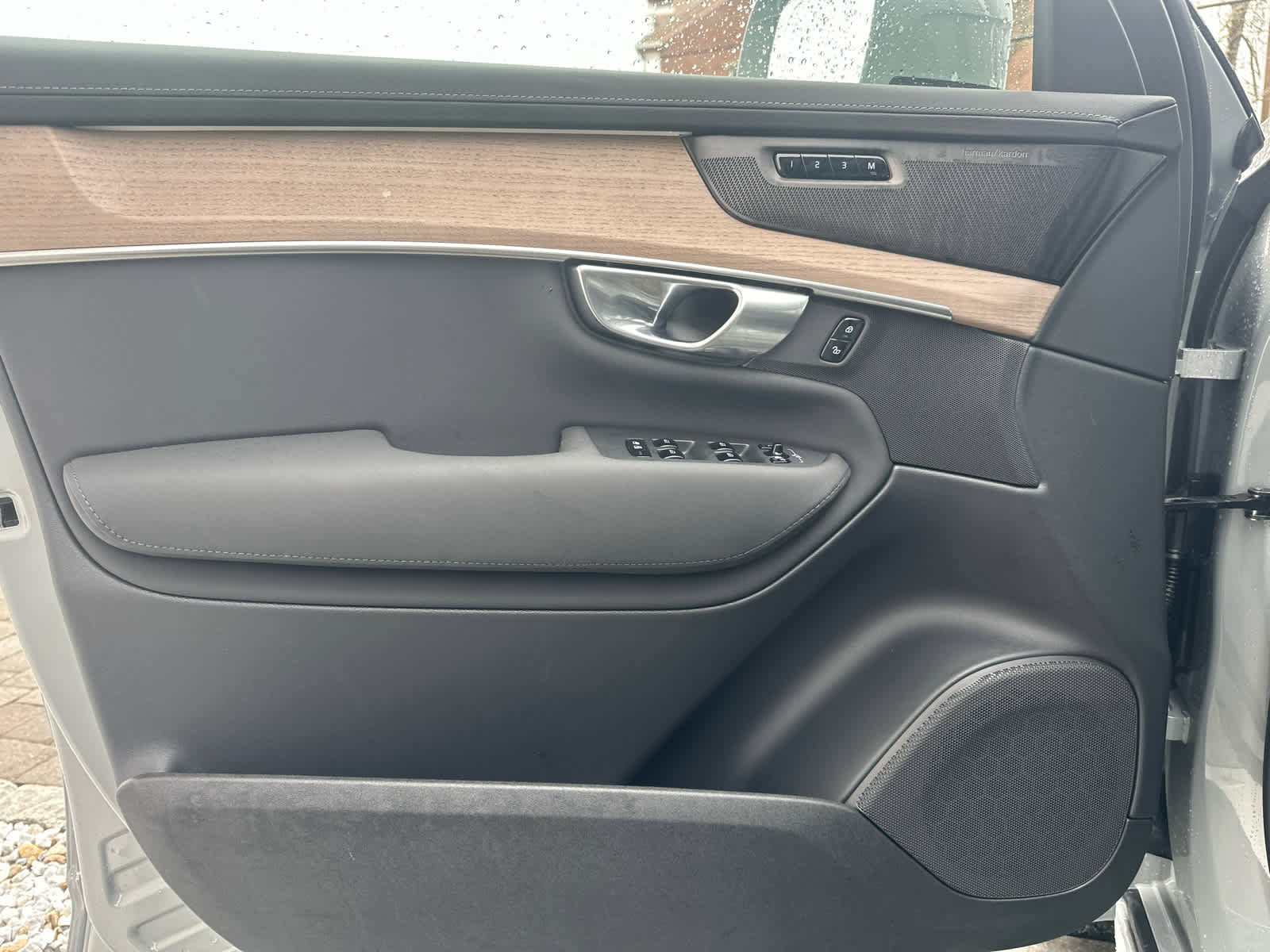 Used 2026 Volvo XC90 B6 Plus w/ Protection Package Premier image 16