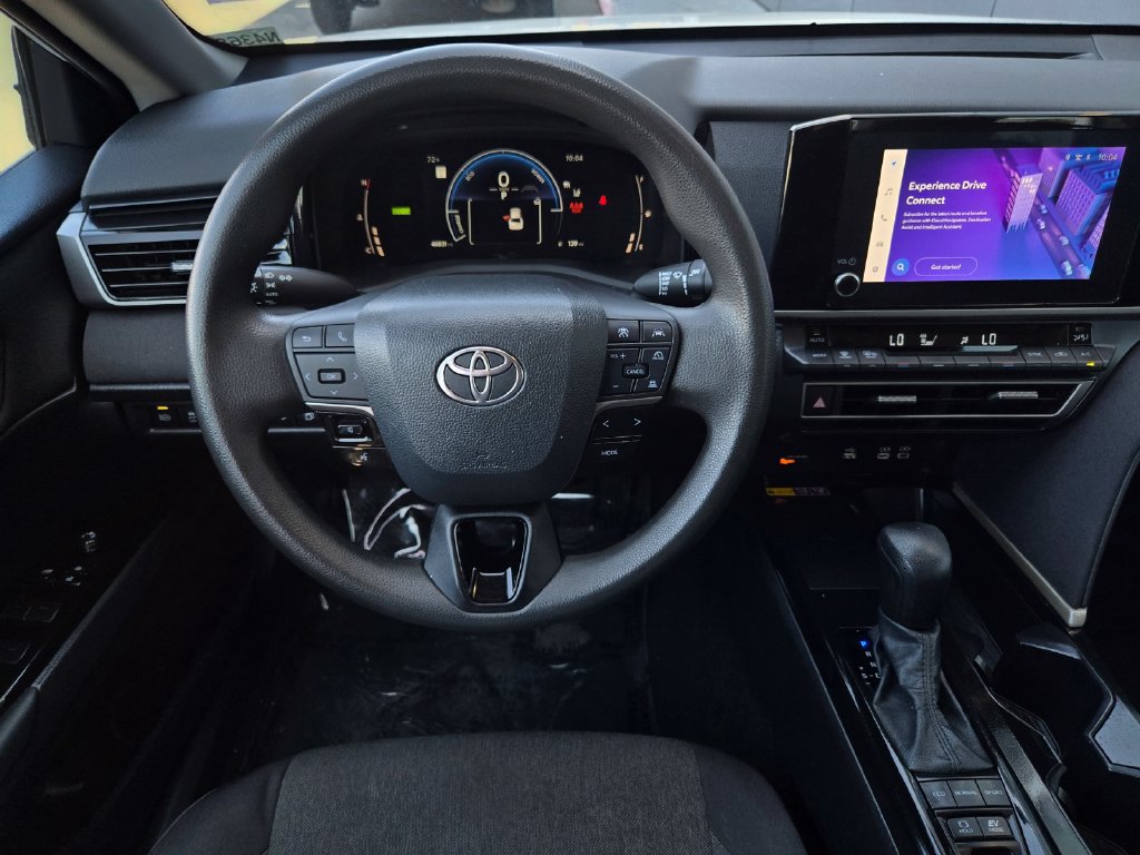 Used 2025 Toyota Camry LE FWD image 14
