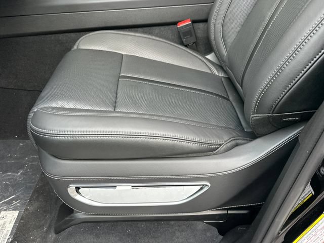 New 2026 Jeep Grand Wagoneer L Summit AWD/4WD image 12