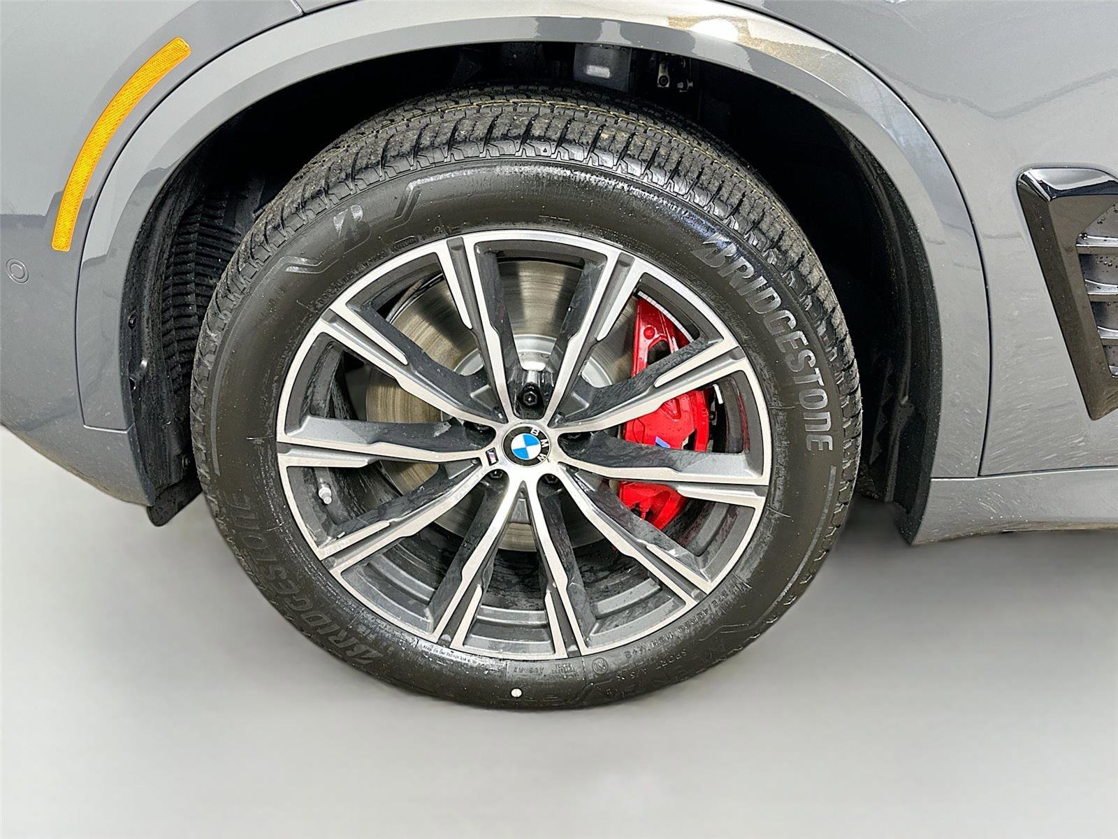 New 2026 BMW X5 M60i w/ Executive Package image 33