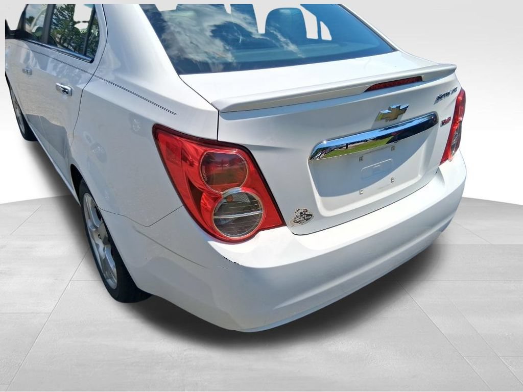 Used 2014 Chevrolet Sonic LTZ FWD image 7