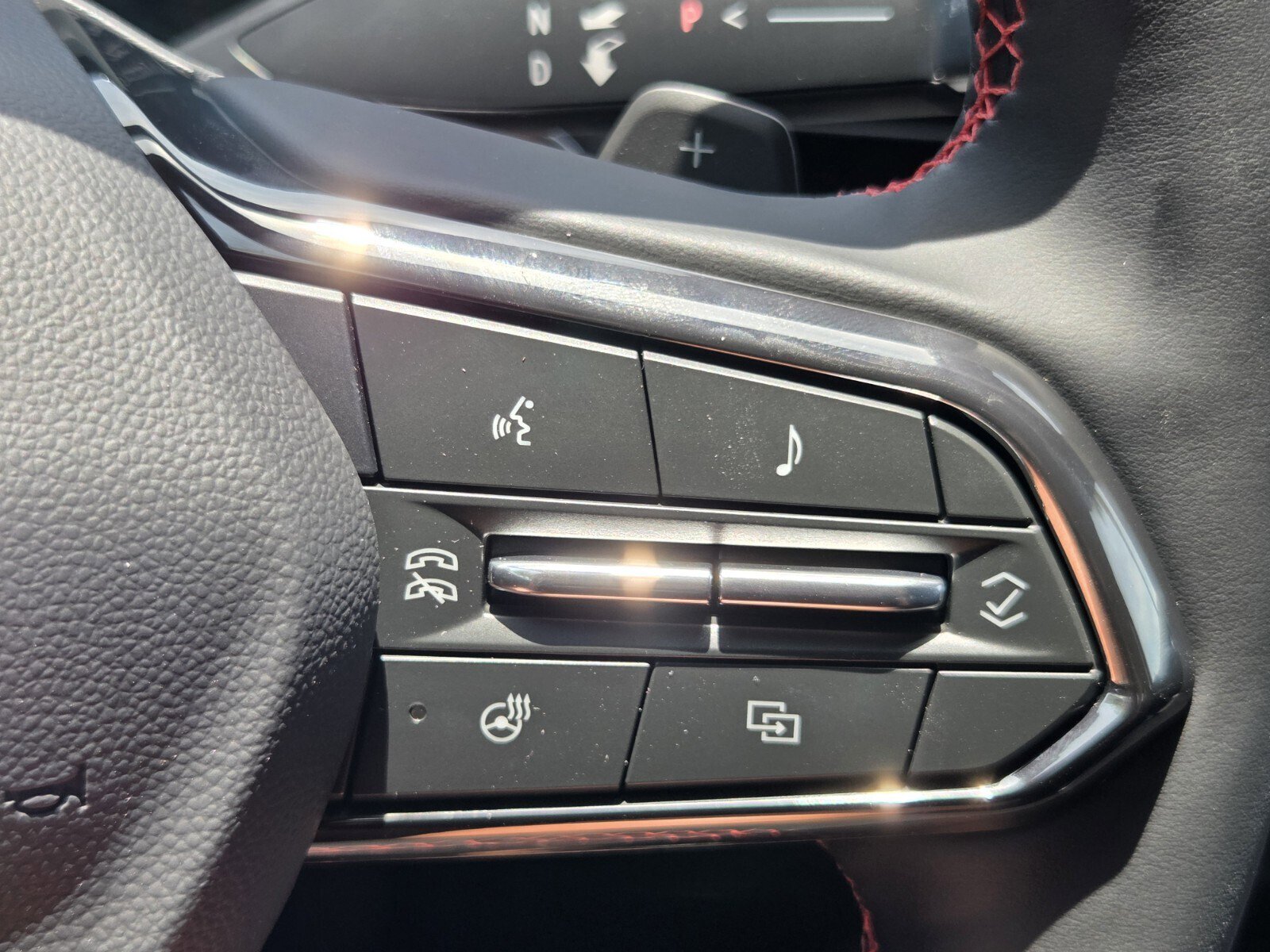 New 2026 Chevrolet Equinox RS w/ Convenience Package III FWD image 14