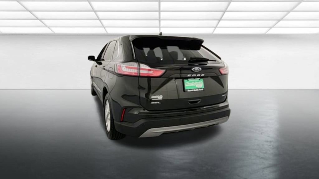 Used 2022 Ford Edge SEL image 7