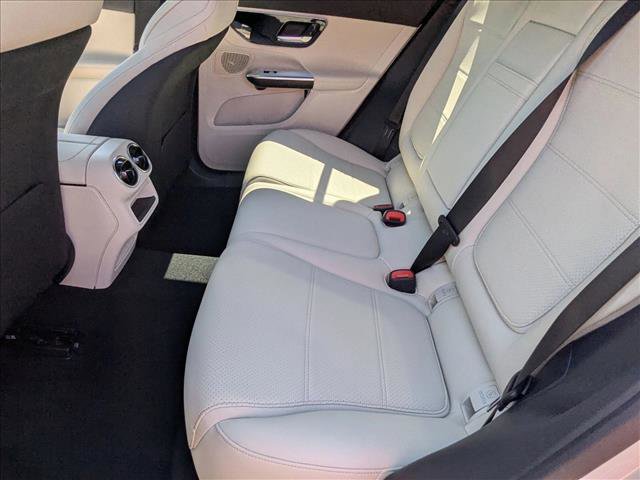 New 2026 Mercedes-Benz GLC 300 4MATIC image 14