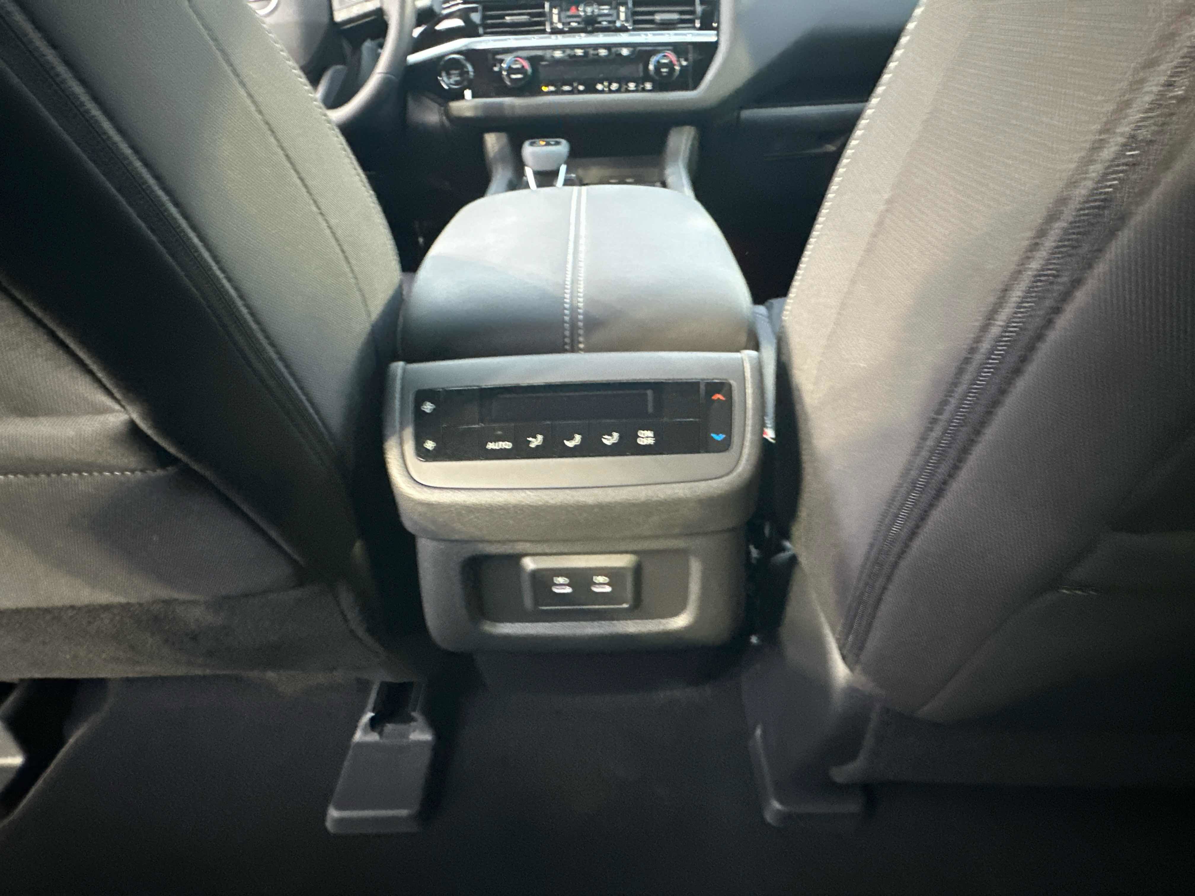 New 2026 Nissan Pathfinder SV AWD/4WD image 28
