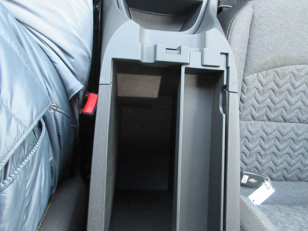 Used 2024 Chevrolet Equinox LT w/ LPO, Floor Liner Package image 27