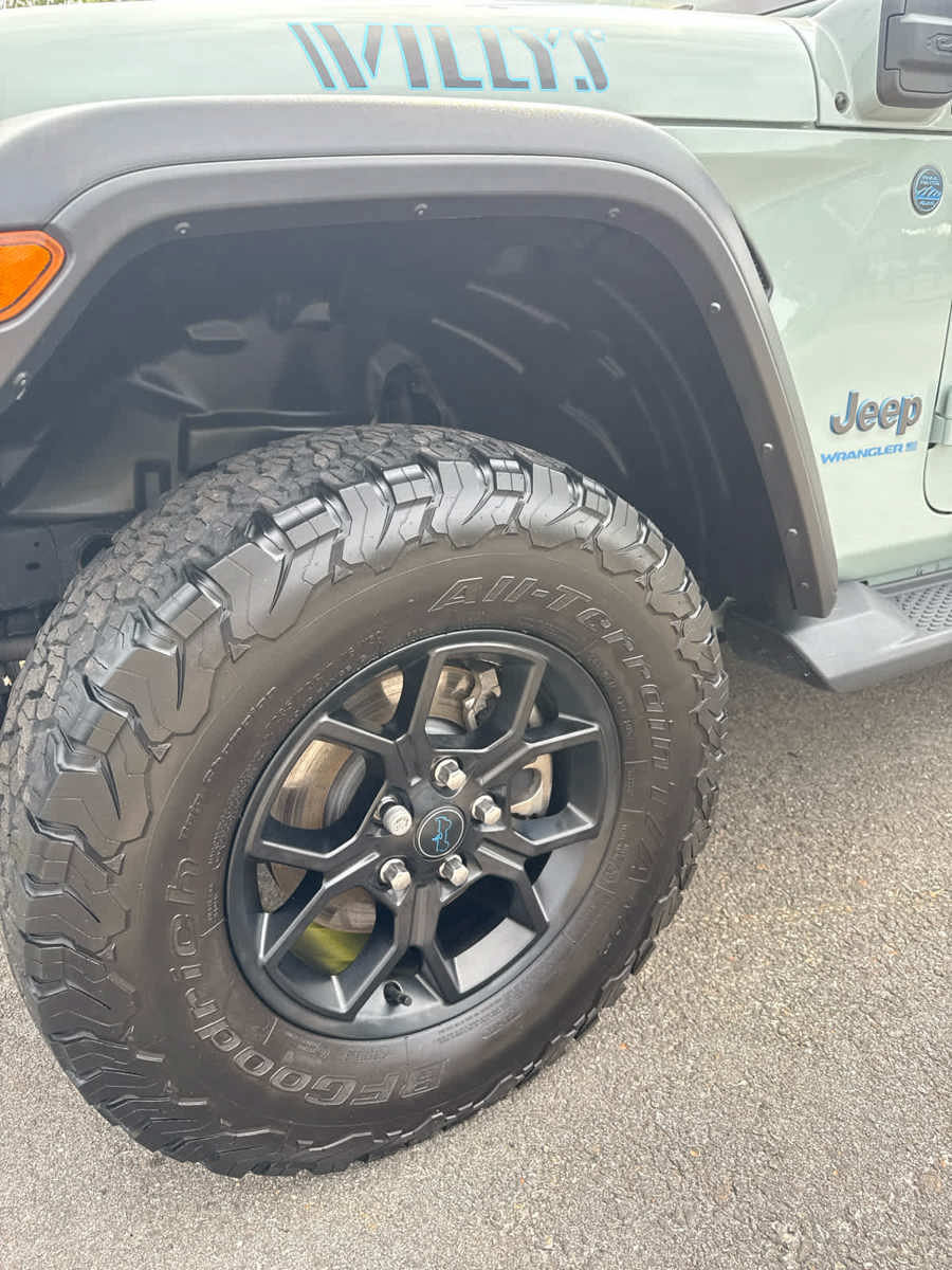 Used 2024 Jeep Wrangler Unlimited AWD/4WD image 15