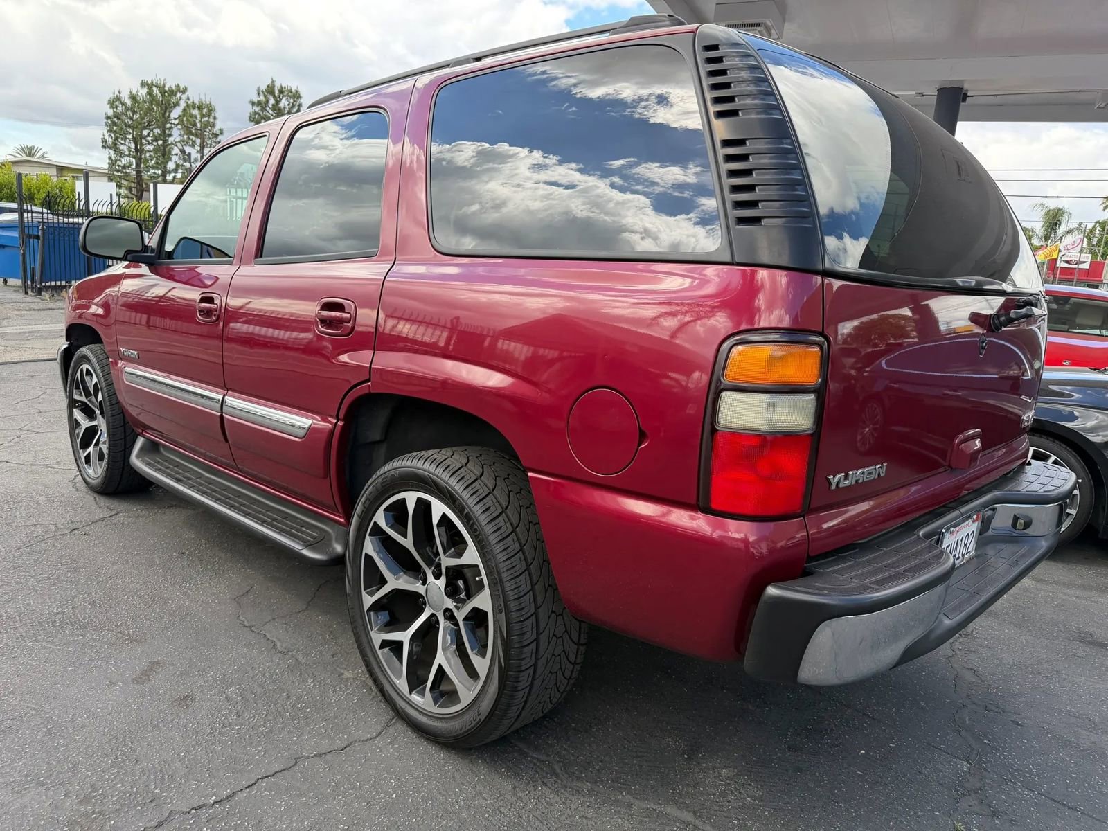 Used 2004 GMC Yukon SLE RWD image 21