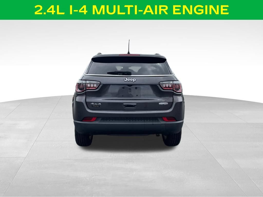 Used 2020 Jeep Compass Latitude w/ Cold Weather Group AWD/4WD image 9