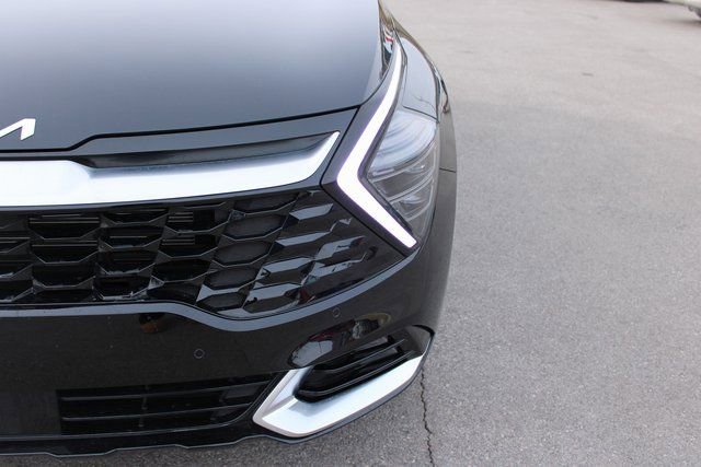 Used 2025 Kia Sportage SX image 45