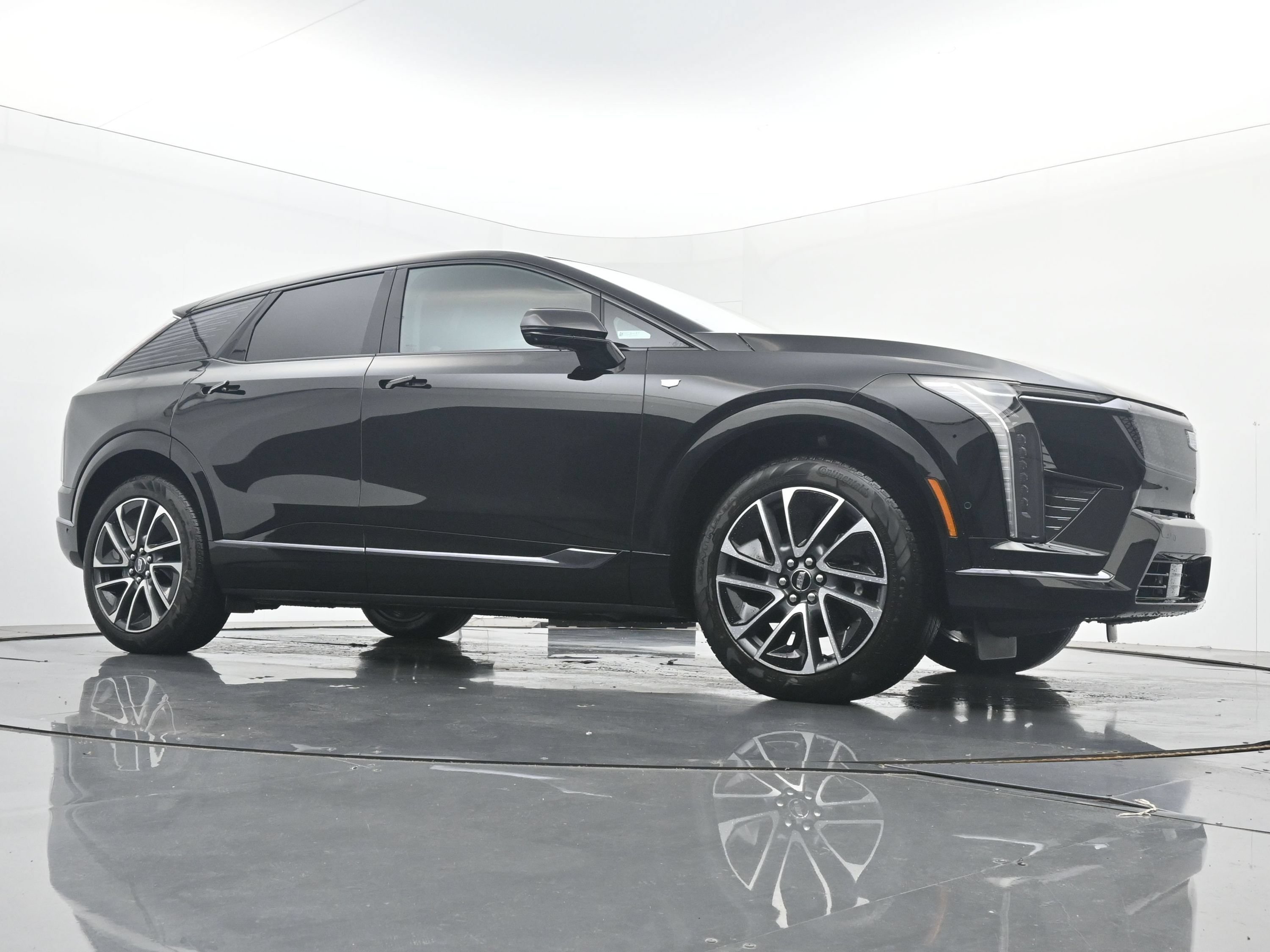 New 2026 Cadillac Optiq Sport 1 w/ LPO, Floor Liner Package AWD/4WD image 21