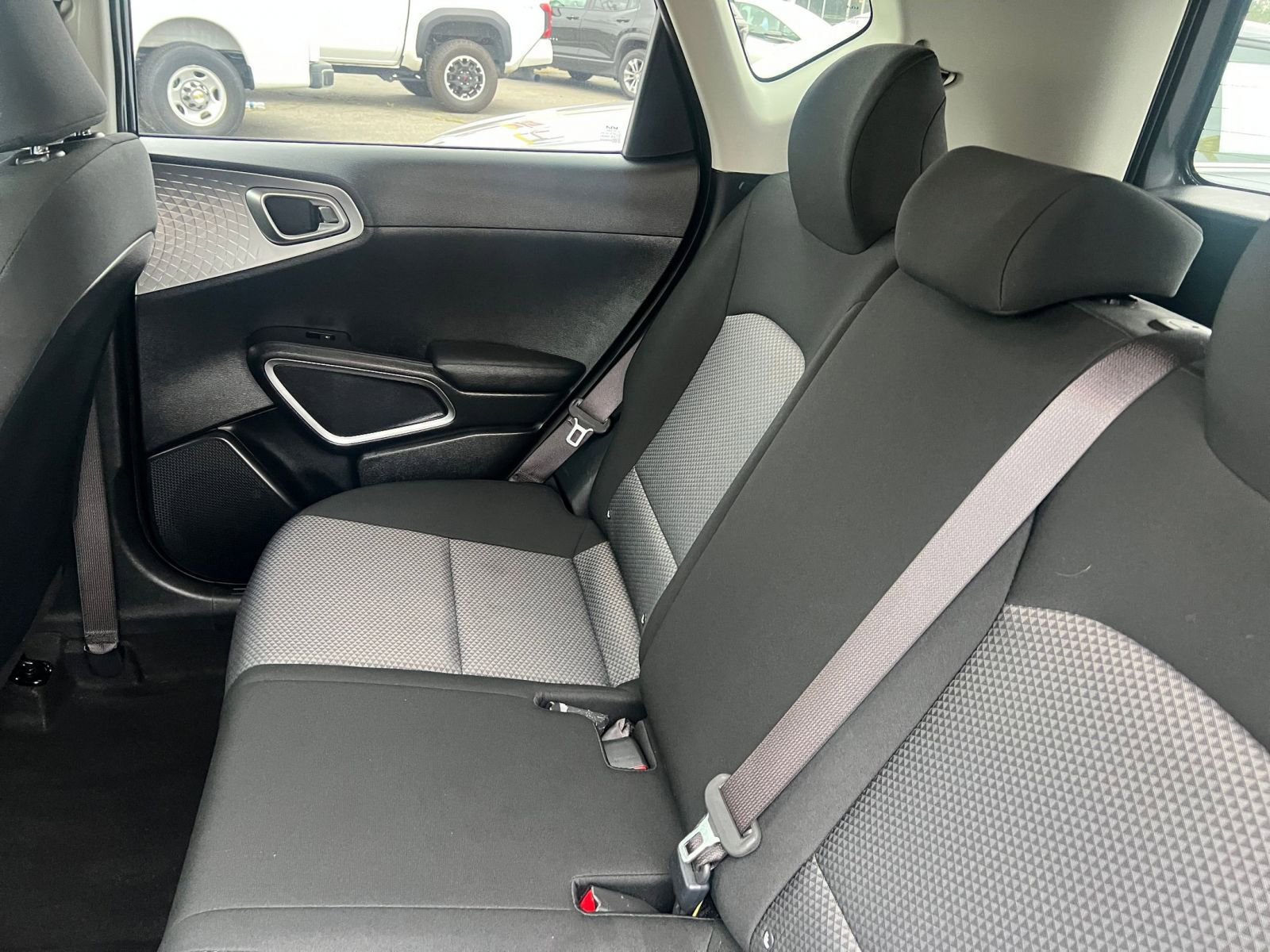 Used 2025 Kia Soul LX w/ LX Technology Package image 36