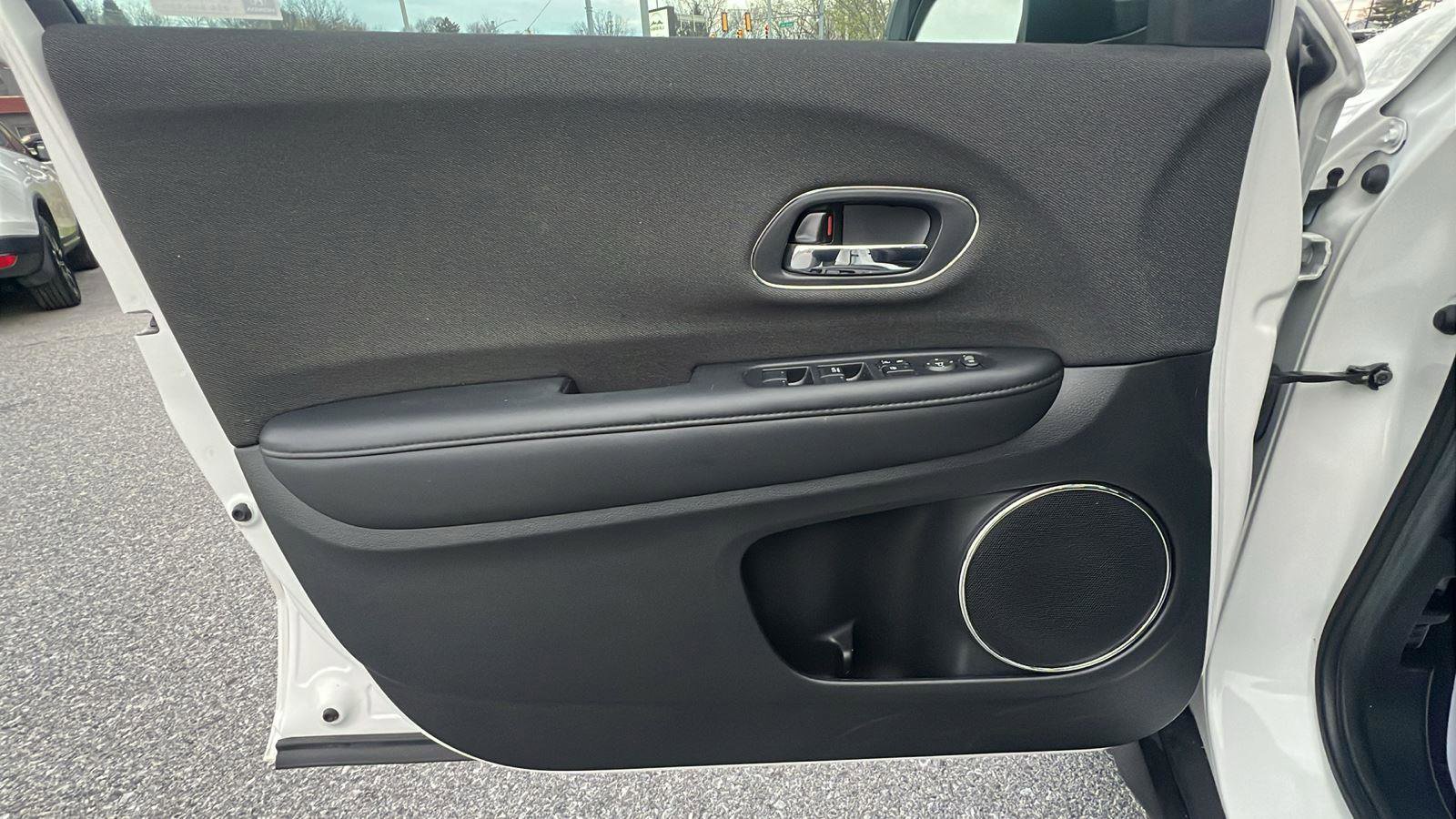 Used 2019 Honda HR-V EX image 22