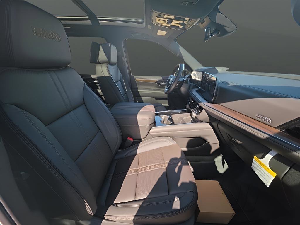 New 2026 Chevrolet Suburban High Country image 20