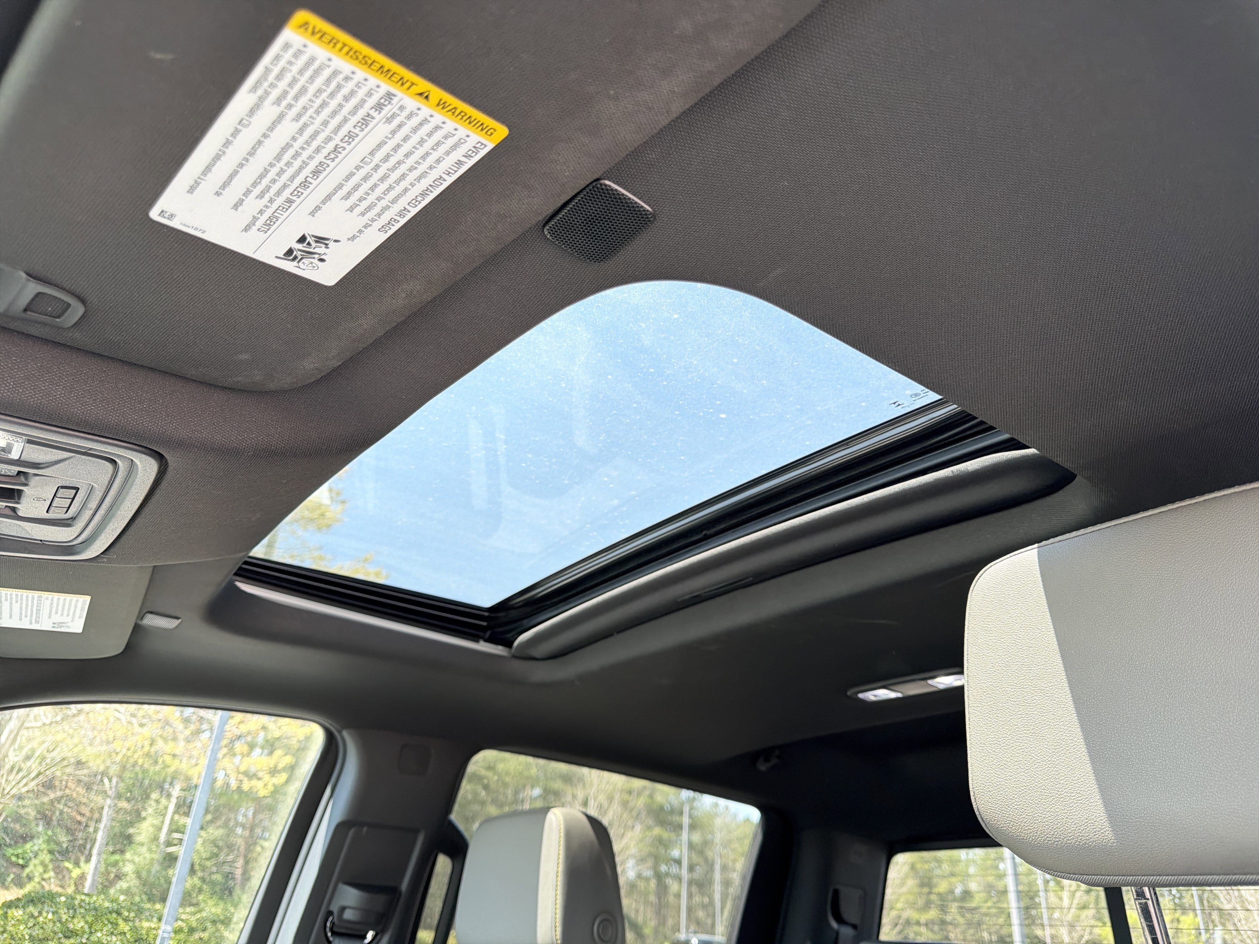 Used 2025 Chevrolet Silverado 1500 ZR2 w/ Technology Package image 28