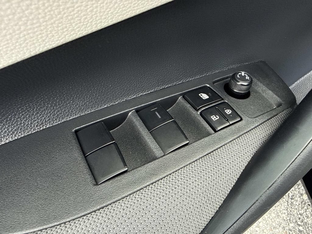 Used 2025 Toyota Corolla LE FWD image 21