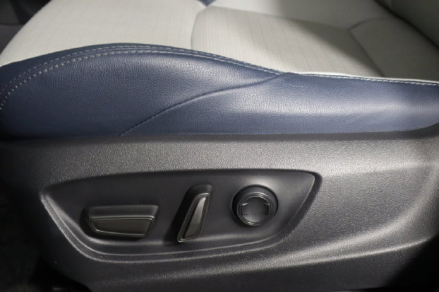 Used 2023 Subaru Solterra AWD image 28
