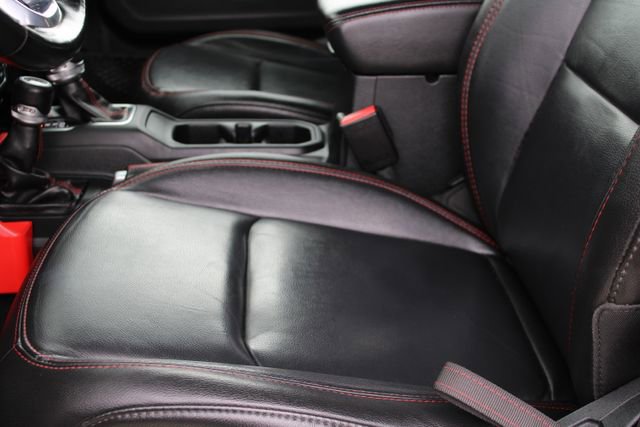 Used 2021 Jeep Wrangler Unlimited Rubicon image 37