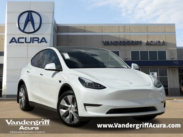 Used 2023 Tesla Model Y Long Range AWD/4WD image 1