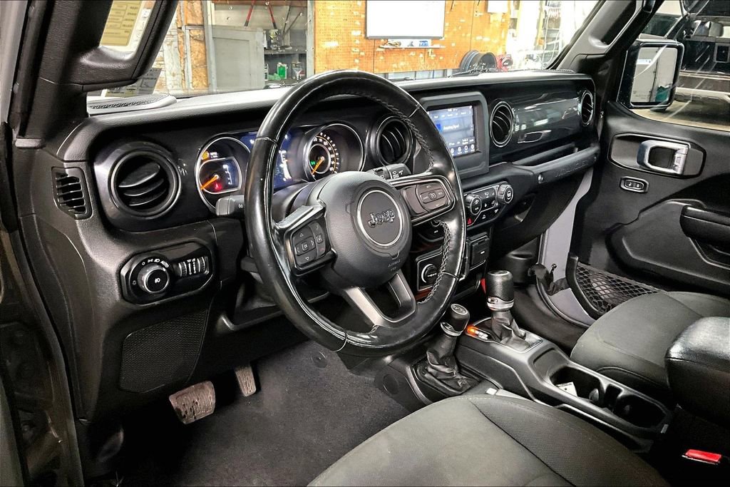 Used 2021 Jeep Wrangler Unlimited Sport AWD/4WD image 13