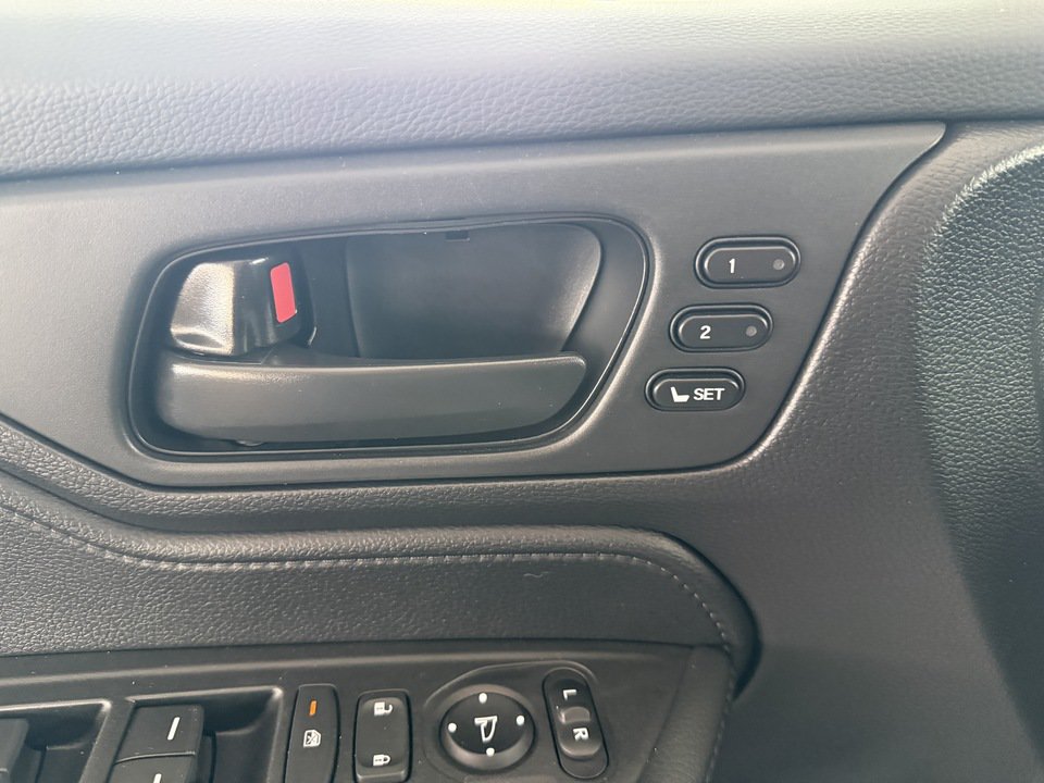 Used 2025 Honda Odyssey Sport-L image 28