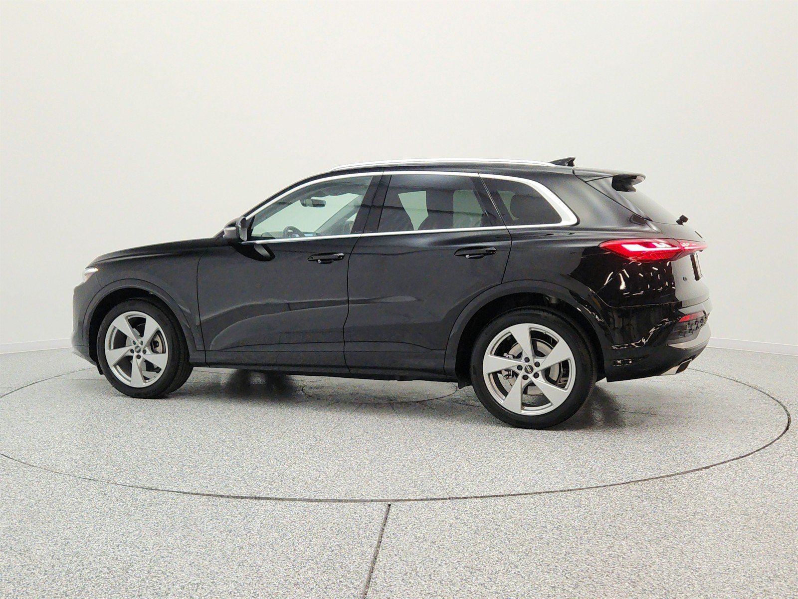 Used 2025 Audi Q5 Prestige AWD/4WD image 8