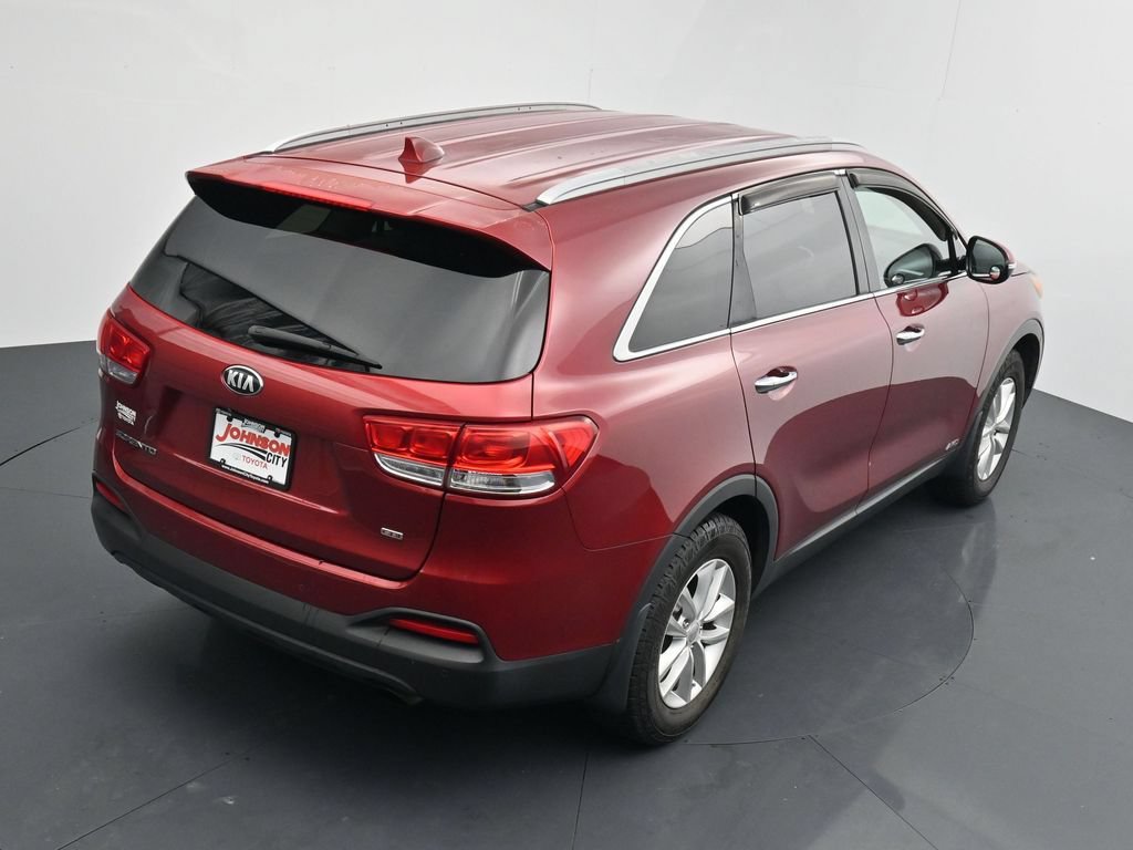 Used 2017 Kia Sorento AWD w/ LX Convenience Package image 29