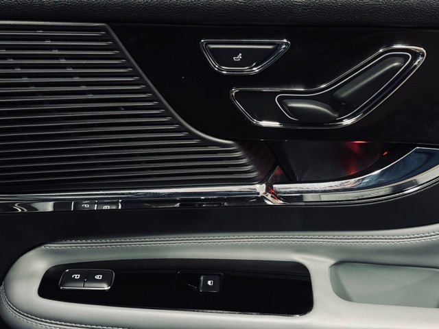 Used 2022 Lincoln Corsair Reserve w/ Elements Package image 20