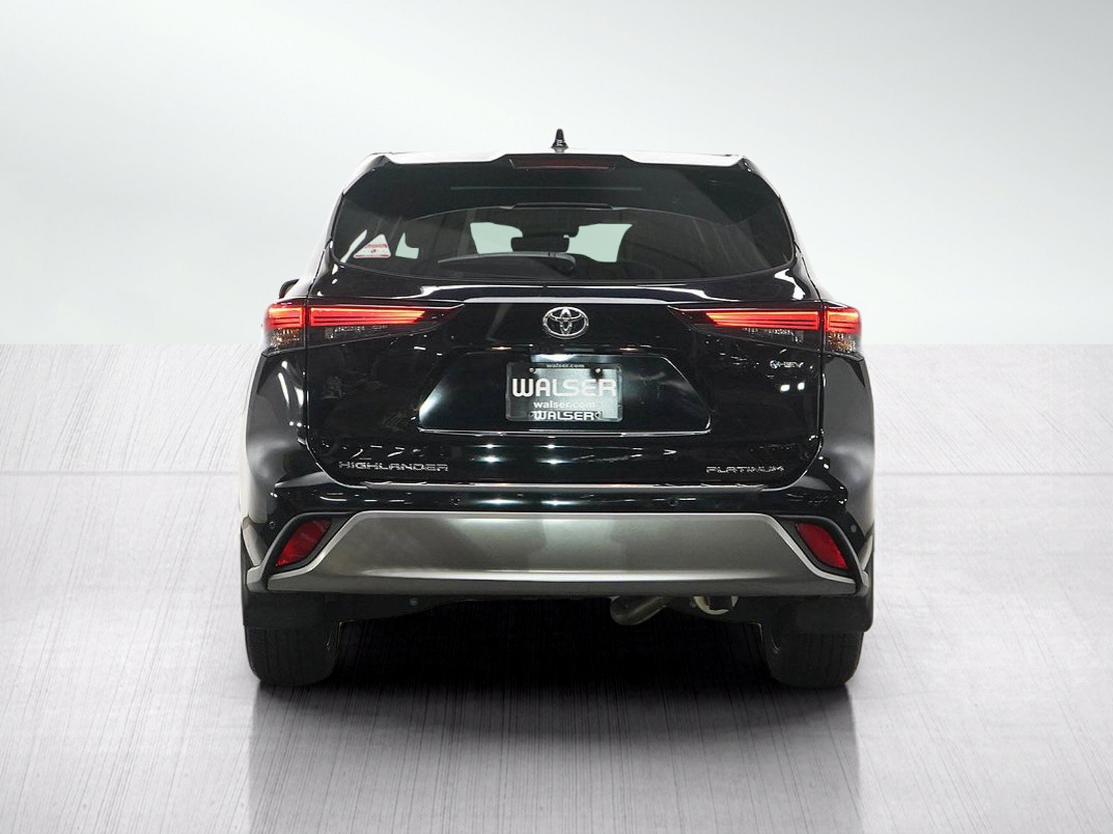 Used 2025 Toyota Highlander Platinum AWD/4WD image 4