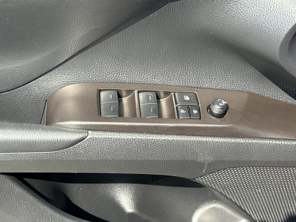 Used 2024 Toyota Camry SE AWD/4WD image 10