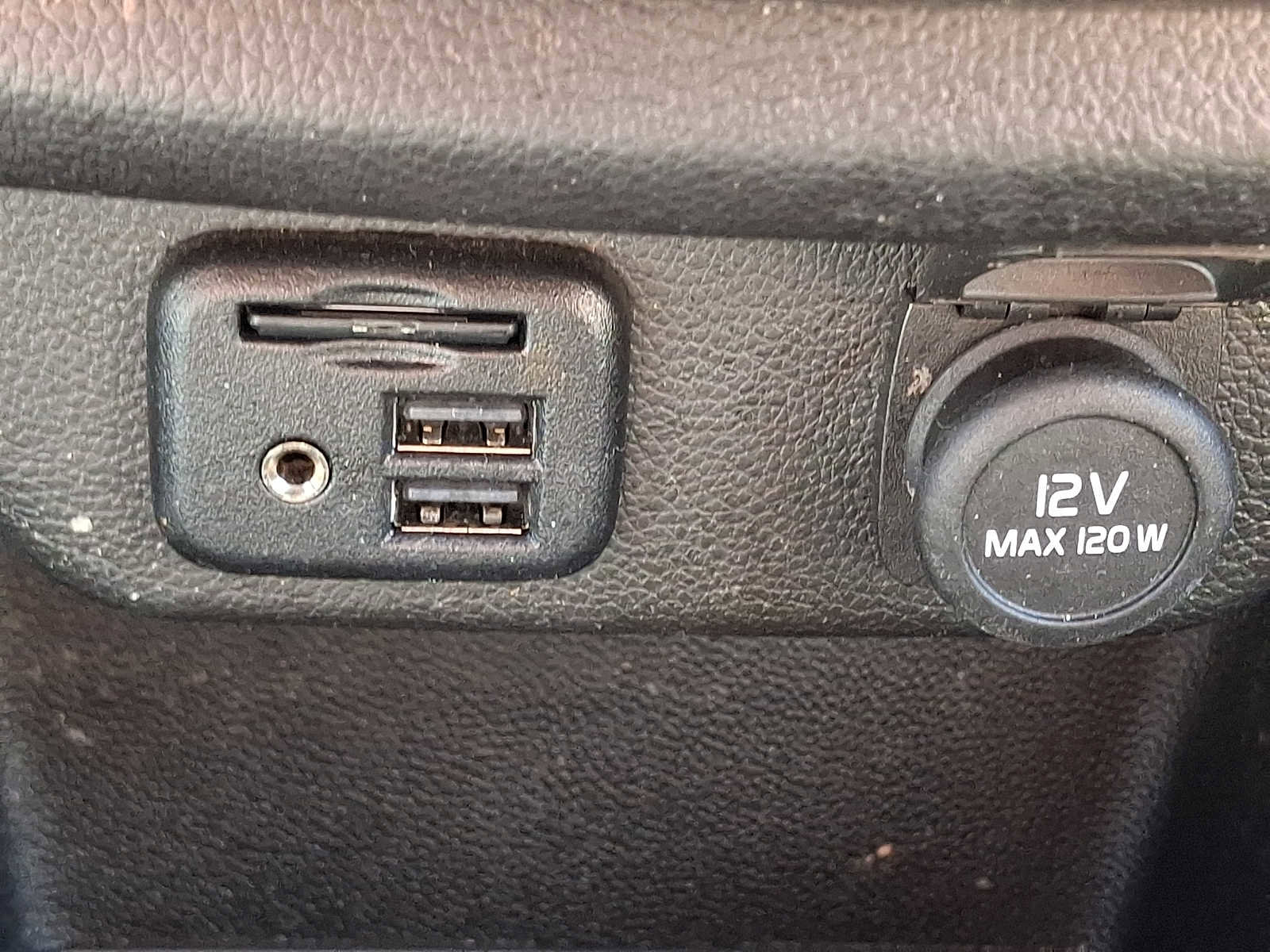 Used 2021 Chevrolet Traverse Premier w/ Redline Edition AWD/4WD image 29