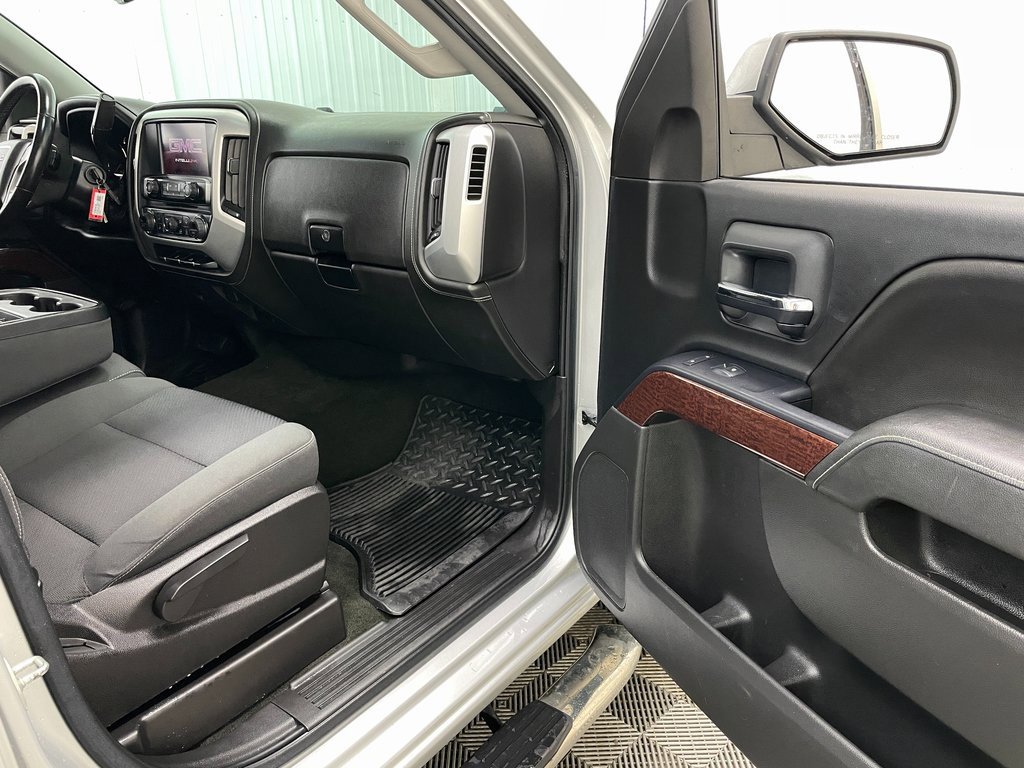 Used 2015 GMC Sierra 1500 SLE w/ SLE Value Package image 33