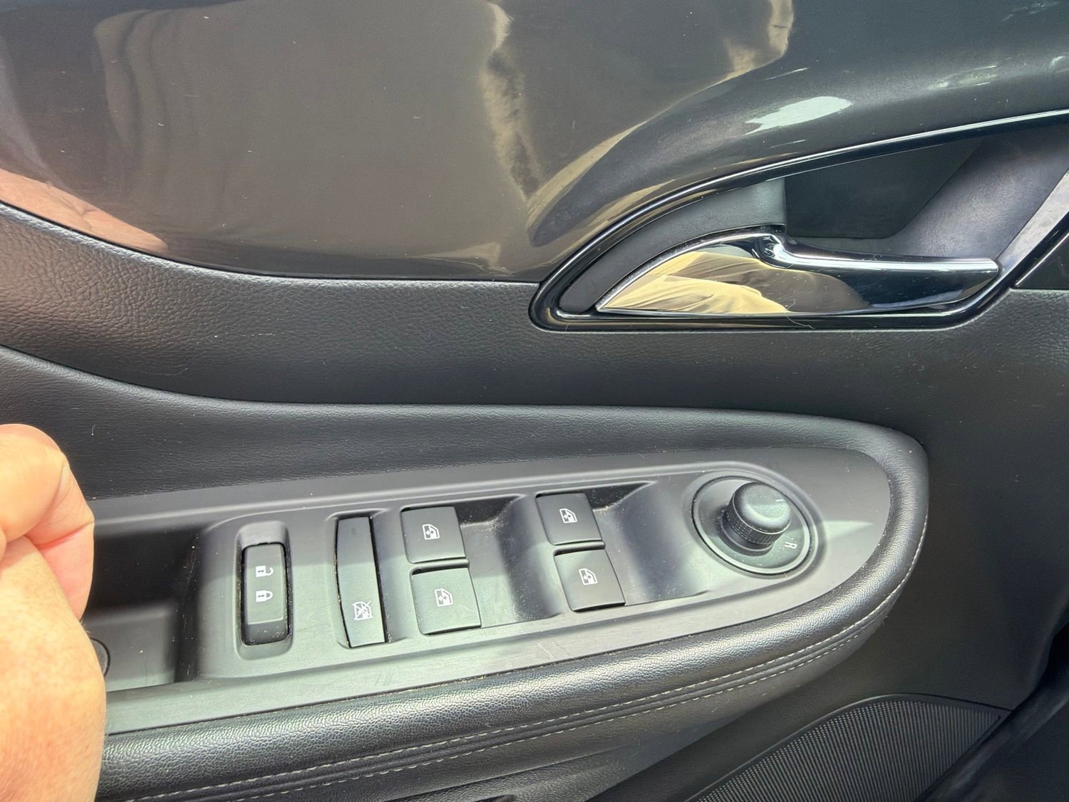Used 2017 Buick Encore Preferred FWD image 21