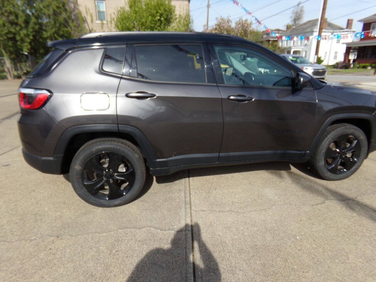 Used 2019 Jeep Compass Latitude AWD/4WD image 7