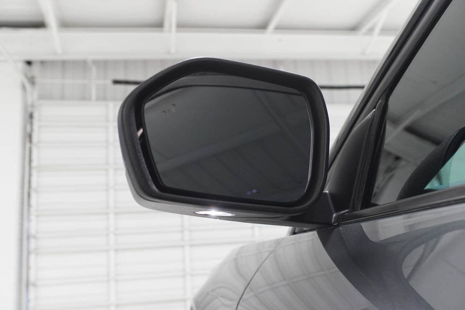 Used 2023 Ford Explorer XLT RWD image 37
