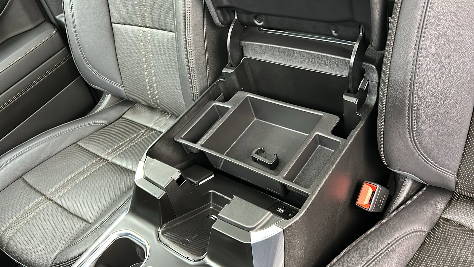 Used 2023 Chevrolet Silverado 1500 High Country w/ High Country Premium Package image 28