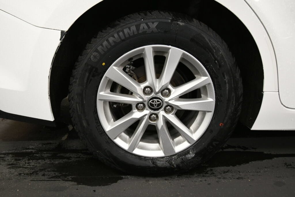 Used 2025 Toyota Camry LE FWD image 29