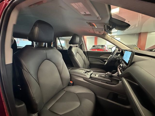 Certified 2026 Toyota Grand Highlander XLE image 16