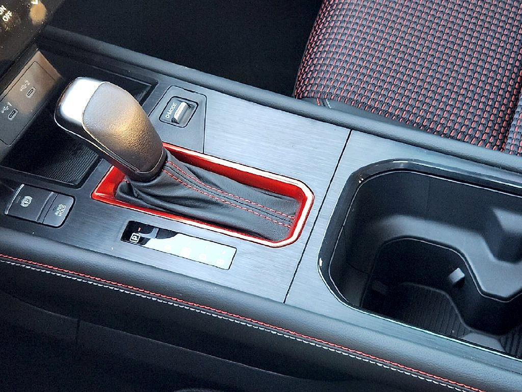 New 2027 Nissan Kicks SR FWD image 18